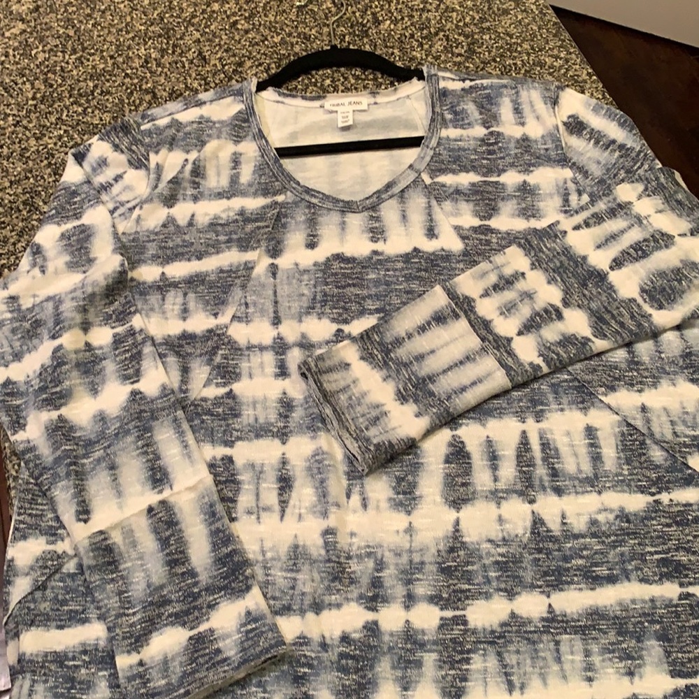 Batik patterned long sleeve tshirt